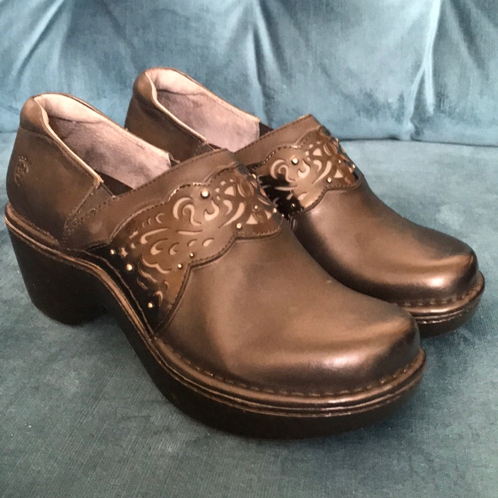 Ariat shoes